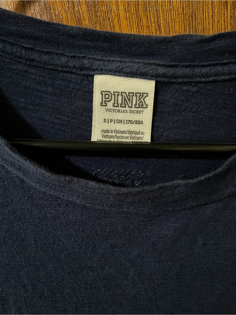 4 Victorias Secret PINK brand tshirts - Picture 2 of 16